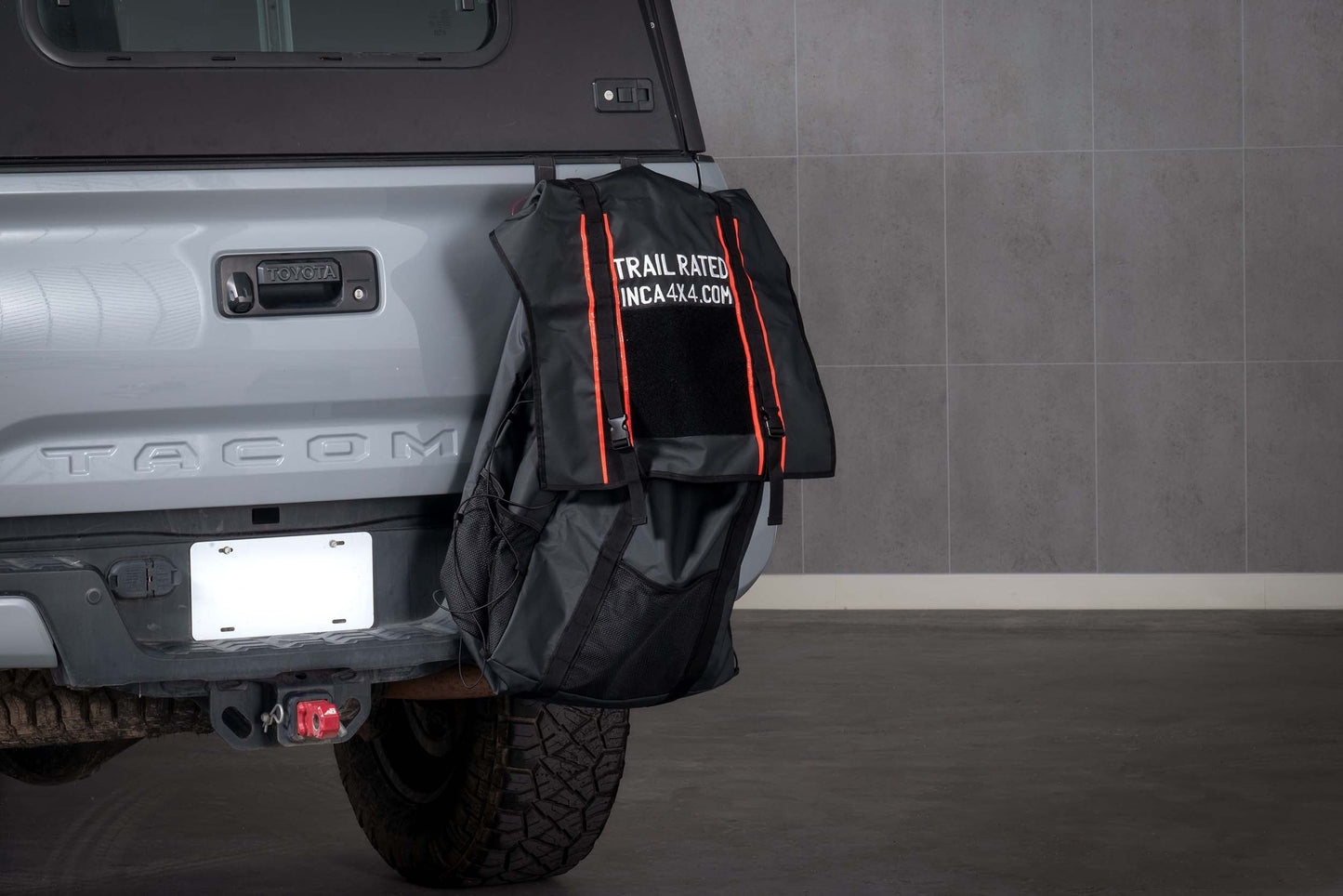 Series II Overland Spare Tire Tailgate Bag