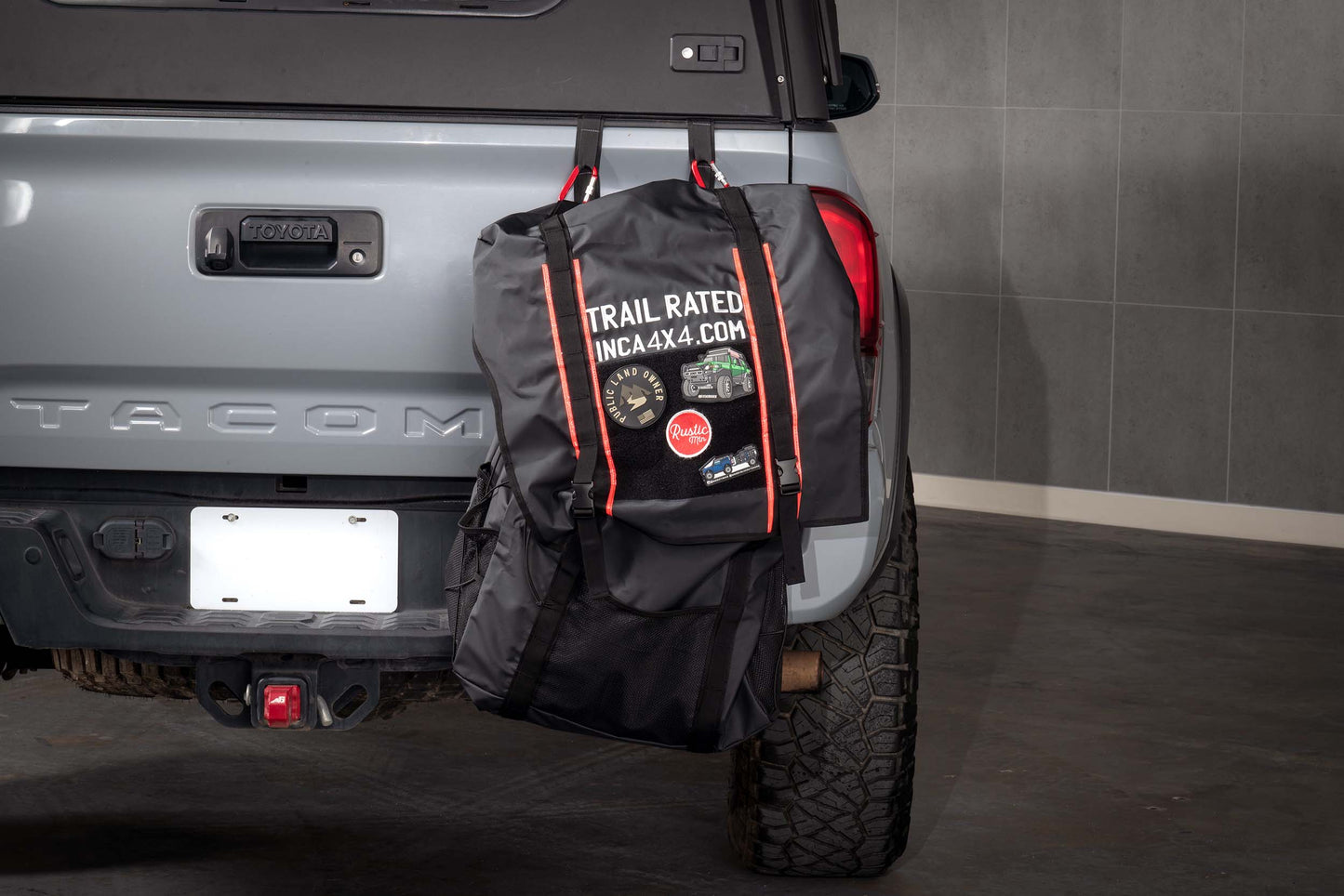 Series II Overland Spare Tire Tailgate Bag
