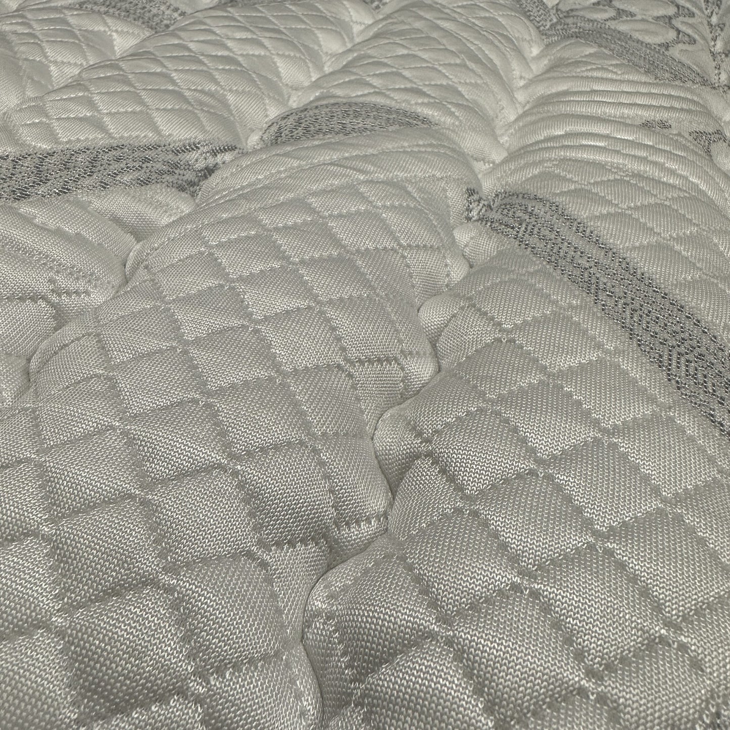 ULTRA Luxe Mattress - REVEL, TERRAIN, LAUNCH, GH1