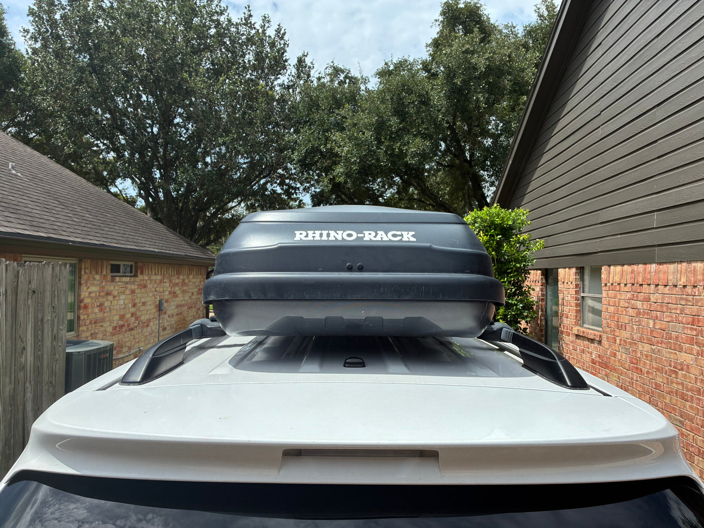 Rhino Rack MasterFit Roof Box 440L - Rental