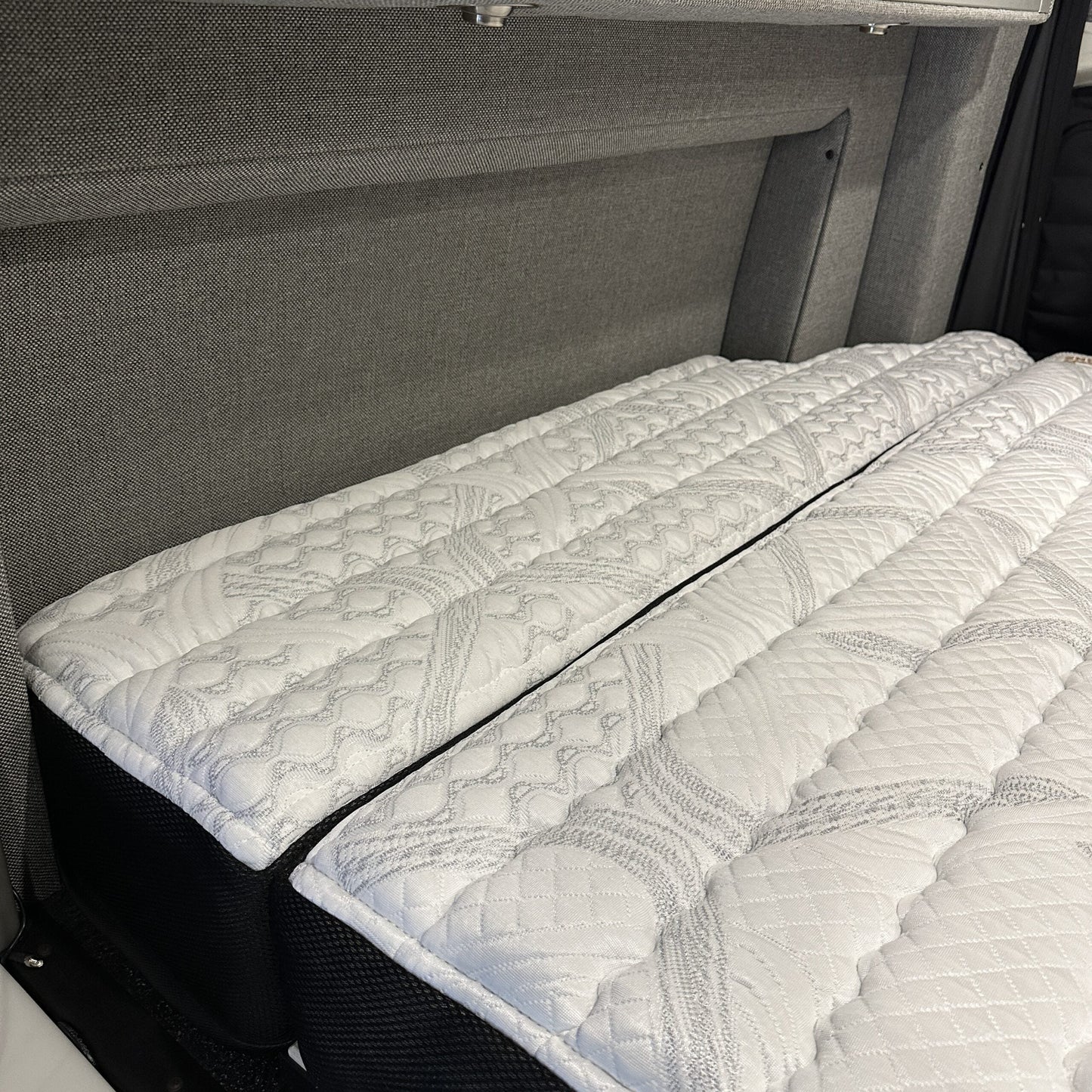 ULTRA Luxe Mattress - Storyteller Overland Mode