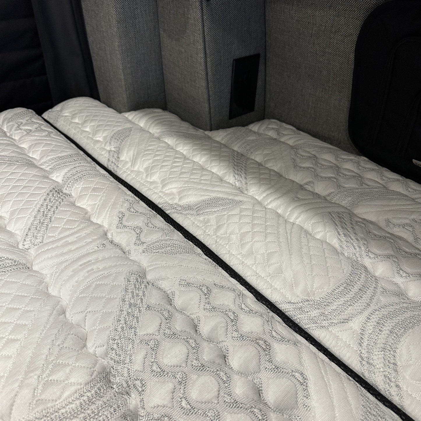 ULTRA Luxe Mattress - Storyteller Overland Mode