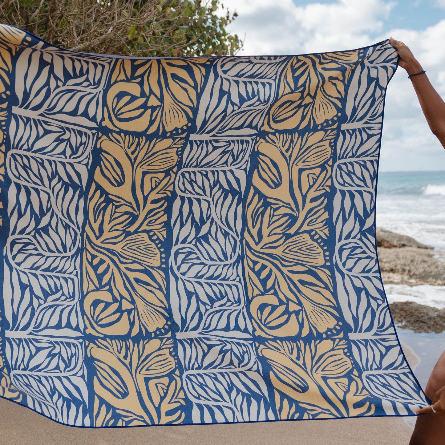 Blanket Towel: Paradise Golden Dusk